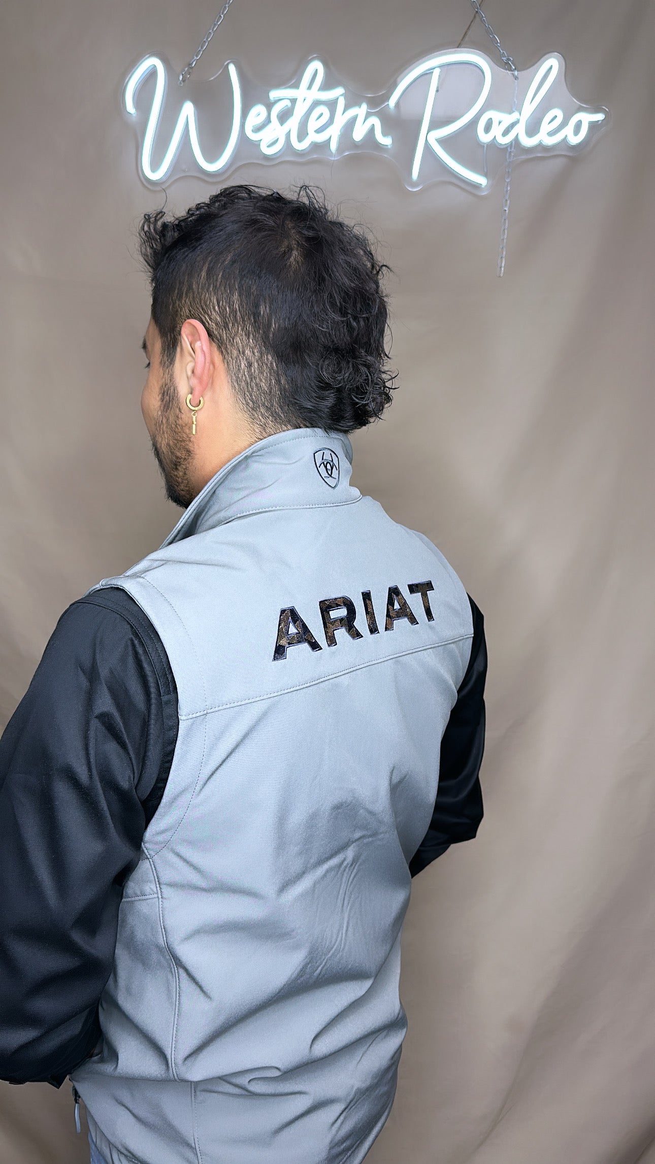 Ariat vest