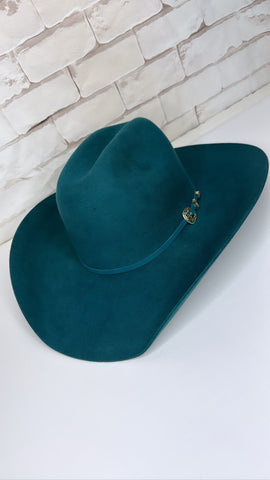 Turquoise hat size 7