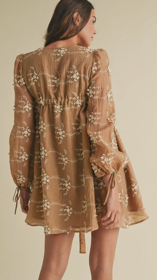 Floral dress with balloon sleeve