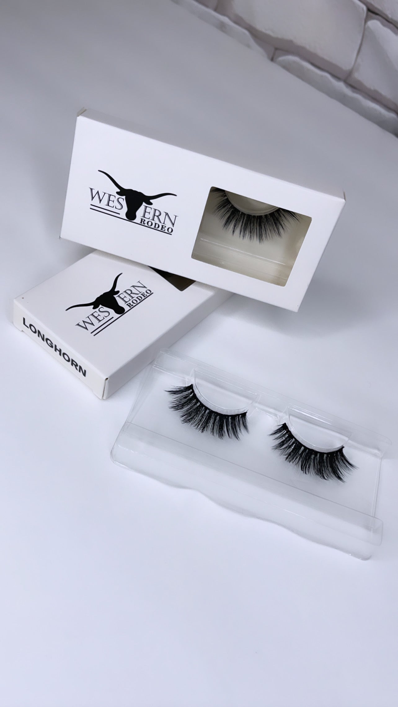 Lashes “LONGHORN”